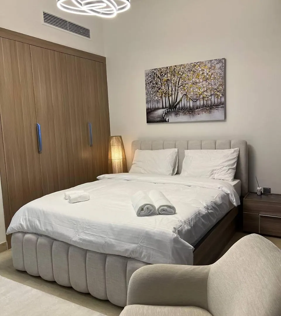 Luxury Relaxing Stay Near Dubai Downtown